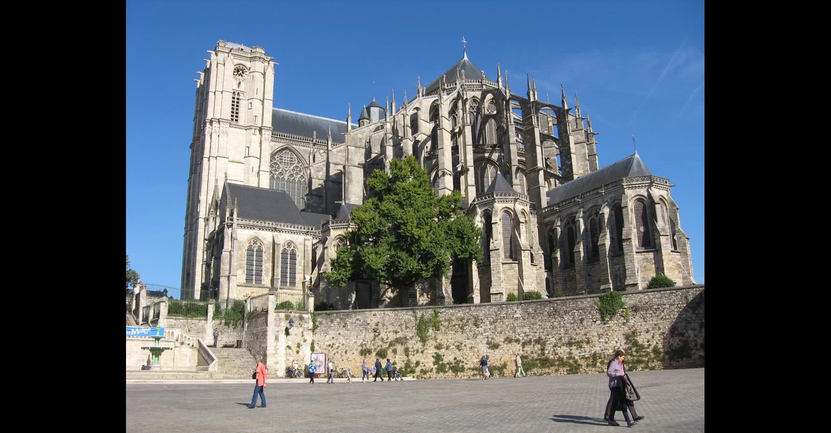 le mans Cathedral 2